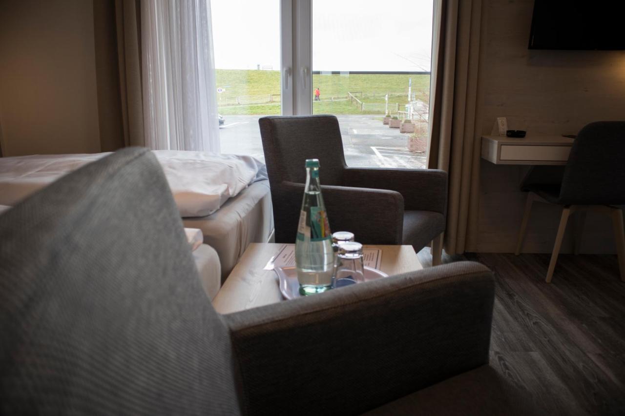Hotel Am Friesenstrand Tossens Eksteriør billede